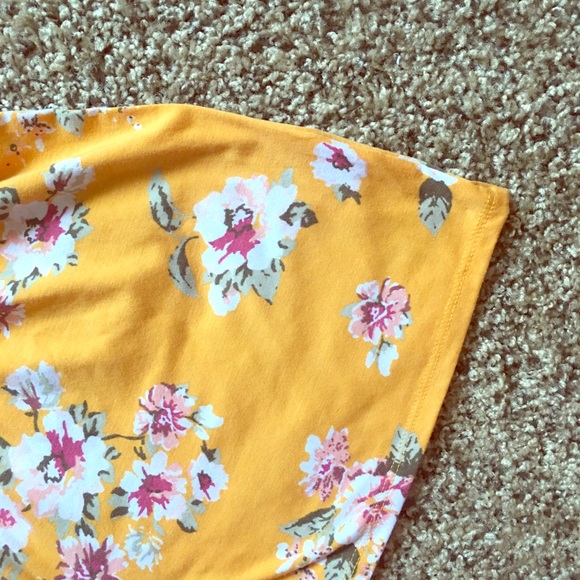 ruffle off the shoulder floral romper - Picture 5 of 6